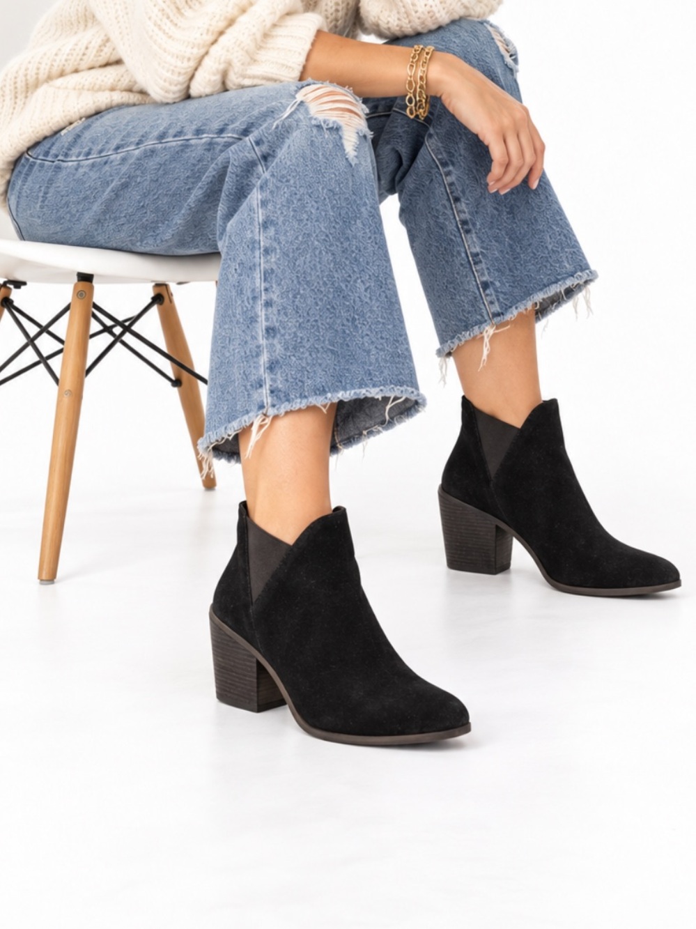 GUESS Black Suede Block Heel Ankle Boots SZ 8.5 Med